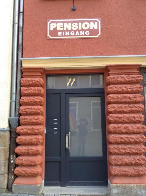 Pension Eberhart Treuen Exterior foto